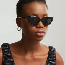 Load image into Gallery viewer, Black Cat Eye Sunglasses